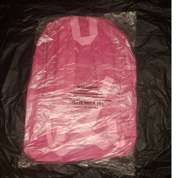 Pink Trailmaker 17" Zippered Backpack With Adjustable Padded Straps - Picture 5 of 5